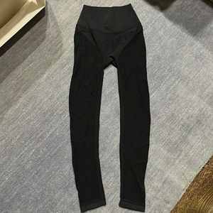 ALO Yoga Black Textured High-Waist Leggings
